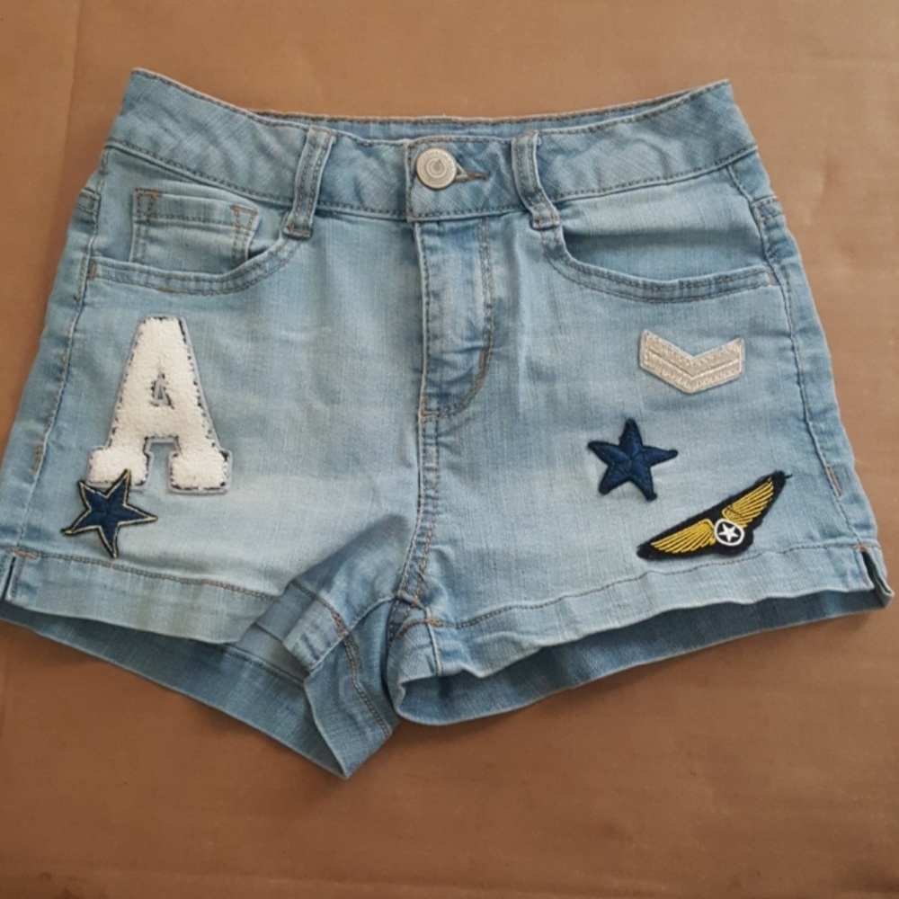 Lightwash shorts